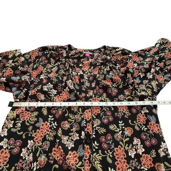 Vince Camuto Floral Printed Split-Neck Raglan-Sleeve Blouse - Picture 6 of 9